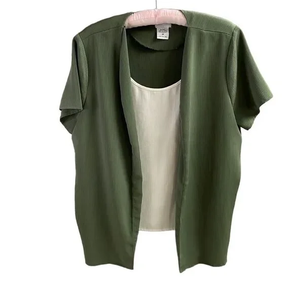 BonWorth Ladies Green and Off White Blouse, Size Petite Medium - Picture 2 of 5